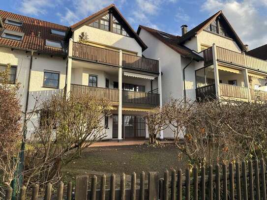 Erstbezug nach Sanierung mit EBK und Balkon: schöne 3-Zimmer-Terrassenwohnung in Diedorf