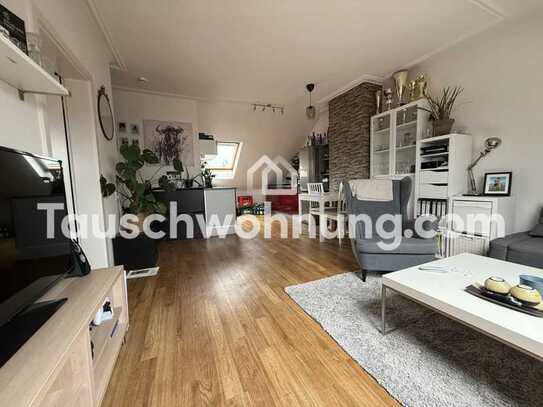 Tauschwohnung: Tausche helle und günstige DG Wohnung mit 2 Zimmer