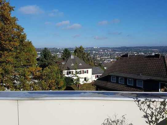 3-Zimmer-Penthouse-Wohnung nähe Toelleturm im Süden Wuppertals