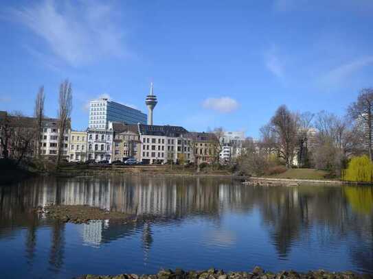 D'f. : Kö-Nähe ! Repräsentative 5-Zi-DG-Wohnung in prächtigem Stadtpalais am Kaiserteich !