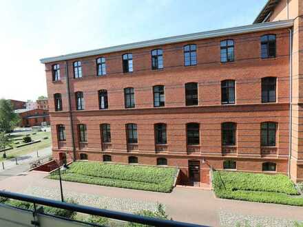 Rummelsburg-Willkommen am Wasser! Helle Wohnung in historischem Gebäudeensemble/Balkon u. Stellplatz