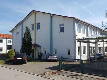 Gewerbegebäude teilbar für Produktion/Lager/Büro in Forstinning 1100/820/270 qm