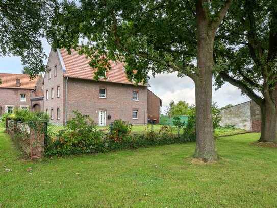 Historisches Herrenhaus mit zahlreichen Ausbaumöglichkeiten in Waldfeucht - Hontem!