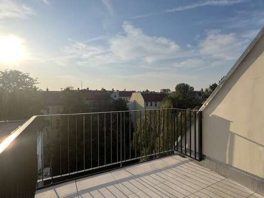 ++ Dachgeschoss-Wohnung mit offenem Wohnbereich im Erstbezug ++ EBK I Vollbadezimmer I Balkon