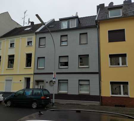 Zwei-Zimmer-Wohnung mit Einbauküche im Herzen von Mönchengladbach
