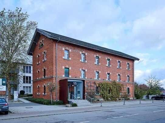 Repräsentative Büro / Kanzlei / Praxisräume im historischen Backsteingebäude