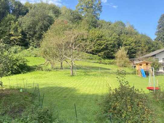 Realisieren Sie Ihr Traumhaus auf einem schönen Baugrundstück in angenehmer Nachbarschaft!