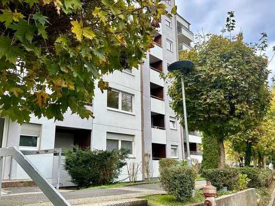 Ein Raumwunder! Vier schöne Zimmer und zwei Balkone direkt am Waldrand // JUNG VON HAUS