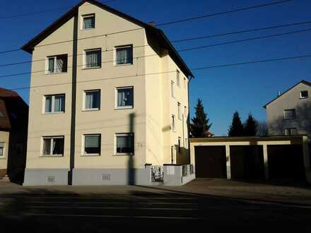 Schöne 2-Zimmer DG-Wohnung in S-Stammheim