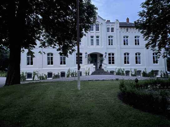 Wohnen im Schloss - Ihr Retreat in Mecklenburg - ideal für Reiter, Jäger und Naturliebhaber.