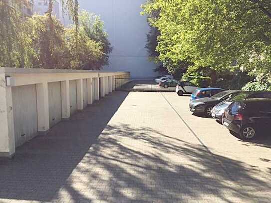 Garagenstellplatz zu vermieten