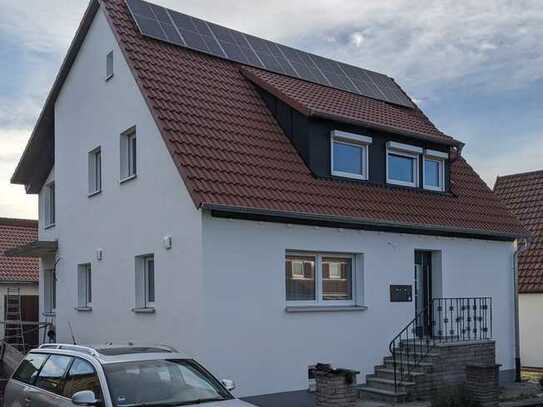 Neu rennovierte 5-Zimmer-DG-Wohnung mit Einbauküche in Satteldorf