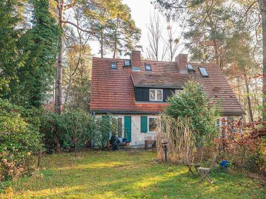 Waldsiedlung direkt Krumme Lanke I Wunderschöne Doppelhaushälfte mit großem Garten