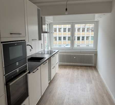 Erstbezug nach Sanierung: zentrale 3-Zimmer-Wohnung mit EBK und Balkon in Erkelenz