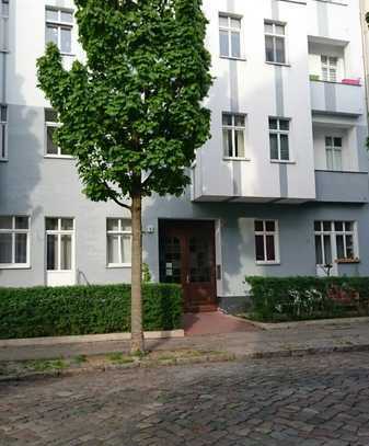 Schöne, geräumige zwei Zimmer Wohnung in Berlin, Oberschöneweide (Köpenick)