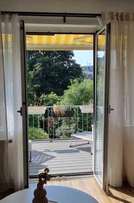 Wunderschöne 2 Zi.Küche,Diele, Bad mit Balkon mit Blick in Traumgarten in Krefeld