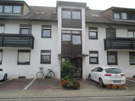 Exklusive, geräumige und neuwertige 1-Zimmer-Wohnung mit EBK in Eppelheim
