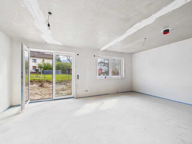                                                               Neubau-Doppelhaush&auml;lfte mit Keller und Dachstudio &ndash; Erstbezug ab Sommer 2026                                                       in Rohrdorf (Rosenheim)