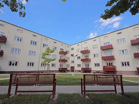 Barrierefreie Wohnung mit Aufzug und Balkon im Herzen der Landeshauptstadt nahe Universitätsklinikum