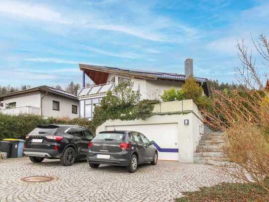 Zögern Sie nicht: Großzügiges EFH mit Garten und 2 Garagenstellplätzen mit guter Anbindung