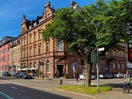 Stilvolle, voll sanierte 3,5-Zimmer-Wohnung, gehobene Ausstattung mit Balkon, OG-Zentrum