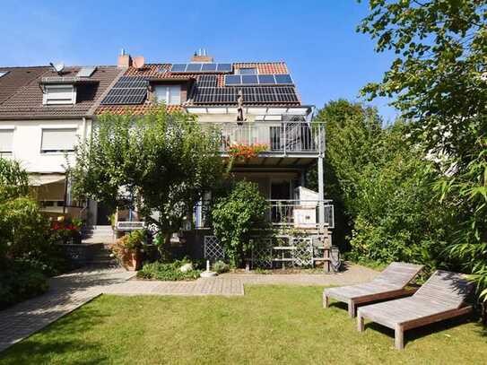 Renovierte 2,5-Zimmer-Wohnung mit Balkon und Gartennutzung!