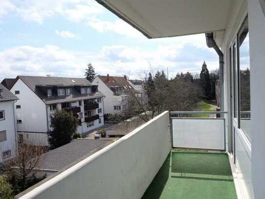 Helle 4-ZKB Maisonette-Wohnung mit Balkon in MA-Almenhof