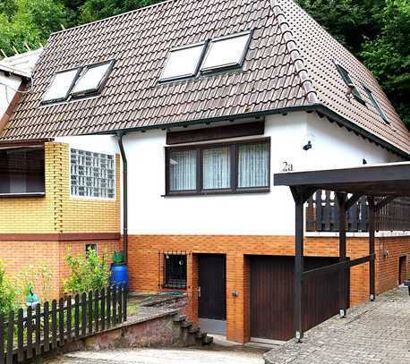 Preis reduziert! Schönes Einfamilienhaus mit Garage, Terrasse, Wintergarten.