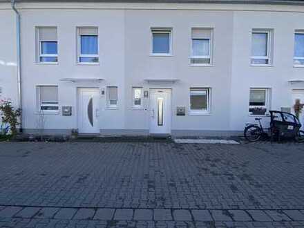 *Modernes Reihenhaus in Hainburg!*