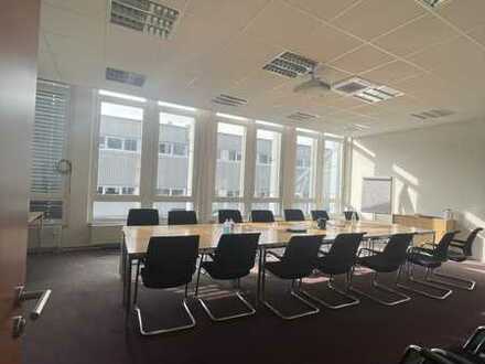 Helle Büroflächen/Konferenzflächen im Haus der Wirtschaft - EG