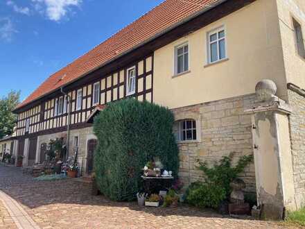 3-Zimmer-Wohnung in 3 Seitenhof in Gleina bei Zeitz mit eigenem Gartenanteil