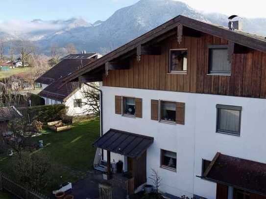 Doppelhaushälfte in ruhiger Lage mit traumhaftem Bergblick - Grassau