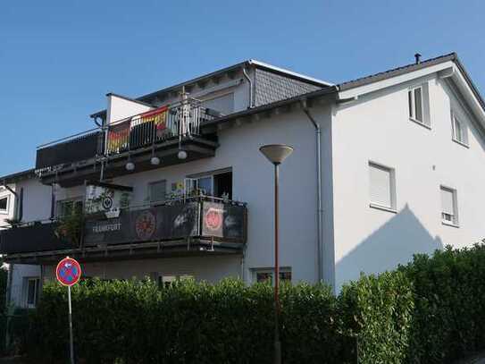 Neuwertige Dachstudiowohnung in einem modernen Mehrfamilienhaus