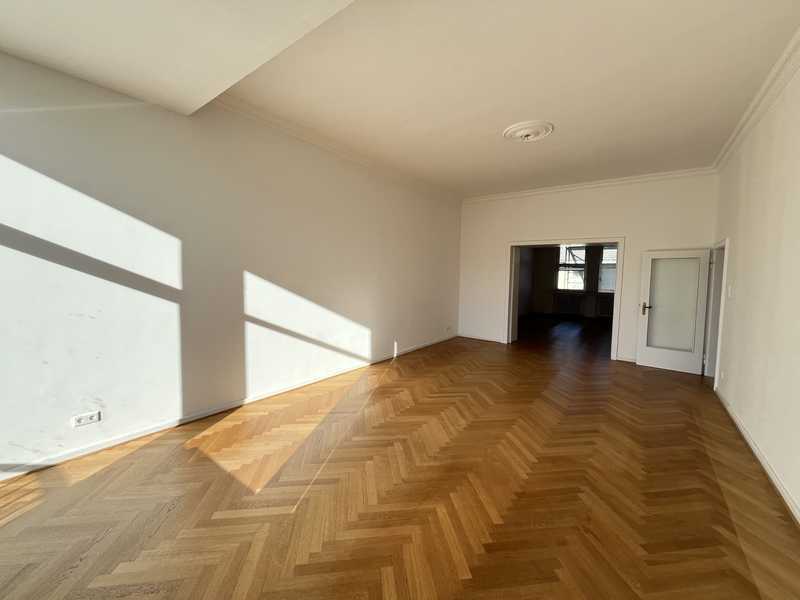 *SCHÖNE BEZUGSFREIE 3 ZI WOHNUNG MIT BALKON* - IM DÜSSELTAL