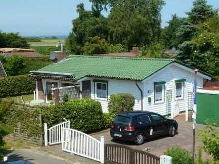 Das weiße Schwedenhaus Ostseeidyll mit Sauna, Kamin und Wintergarten, fußläufig zum Ostseestrand