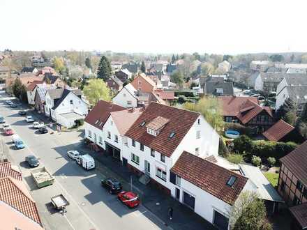 Schön geschnittene 2 Zimmer Wohnung mit Dusche und Badewanne