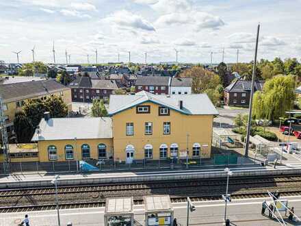 Ideale Kapitalanlage: Historisches Bahnhofsgebäude mit sechs Wohn und drei Gewerbeeinheiten