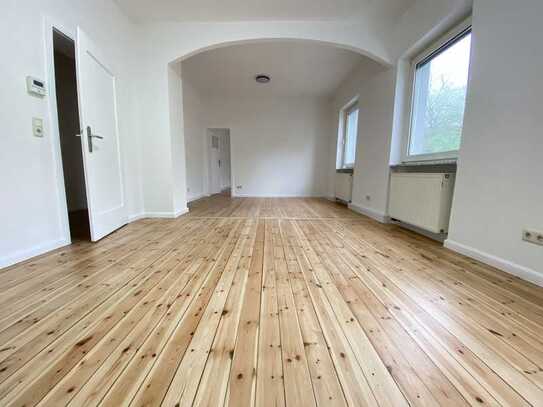 KL - Nähe Messeplatz, 2 ZKB, Tageslichtbad, neue EBK, echte Holzdielen ''RENOVIERT''