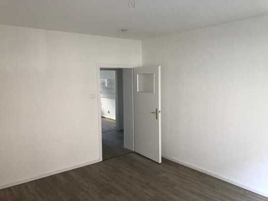 Gemütliche 2 Zimmer im Erdgeschoss mit Garten (Zugang über Keller)