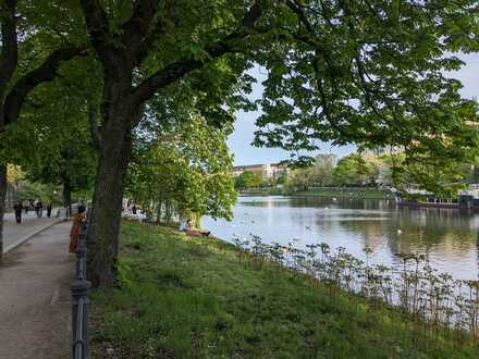 Traumhafter Blick über den Urbanhafen, Berlin Kreuzberg