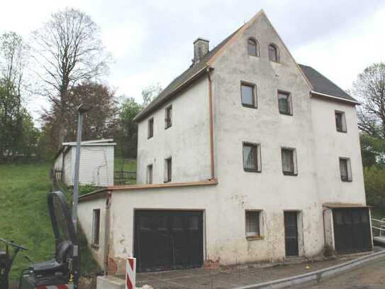 Kleines Haus zum Ausbau