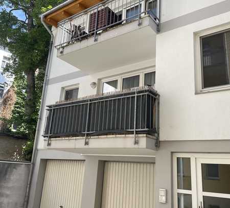1-Raum Whg. mit EBK und Balkon in zentraler Lage