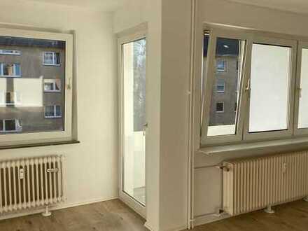 Erstbezug nach Renovierung - Helle, zentrale Wohnung