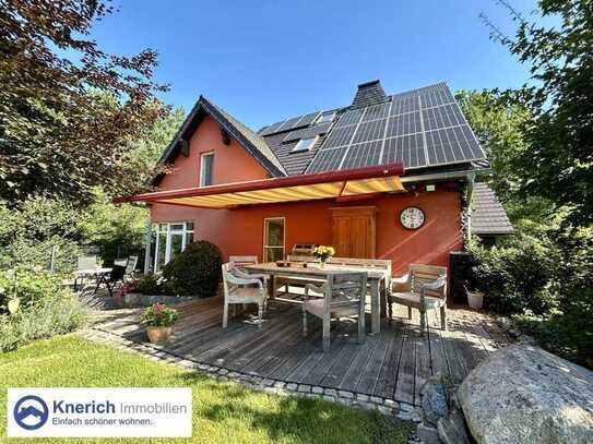 **Exklusives Landhaus mit eigenem Teich und herrlichen Blick über die malerischen Kornfelder**