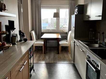 Modernisierte Wohnung mit drei Zimmern sowie Balkon und EBK in Worms