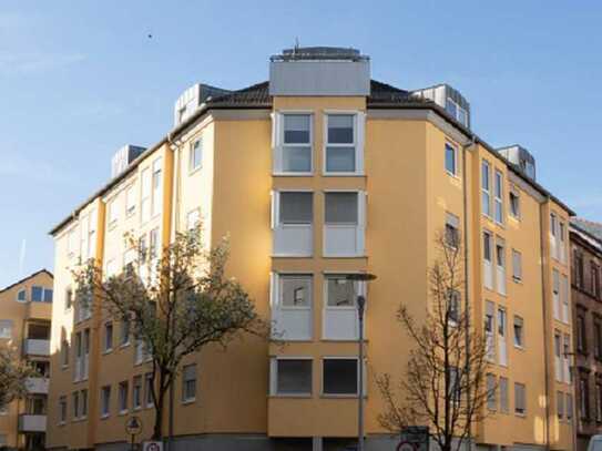 Lichtdurchflutete, modernisierte 2-Zimmer-Wohnung mit gehobener Innenausstattung in Ludwigshafen Süd