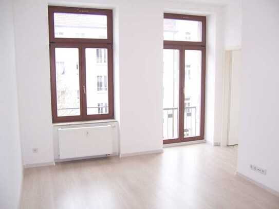 ***SUPER WOHNUNG MIT EBK UND BALKON IN RUHIGER LAGE***