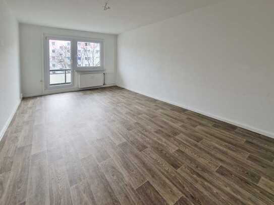 ***AB JULI 2025*** 4-Zimmer-Wohnung zu vermieten