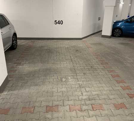 Tiefgaragenstellplatz in Schorndorf – Top Lage nahe Bahnhof