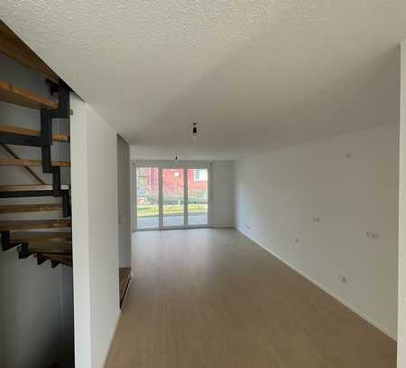 Neubau – Erstbezug! Modernes 123 m² Eigenheim mit großzügigem Keller und zwei Tiefgaragenstellplätze